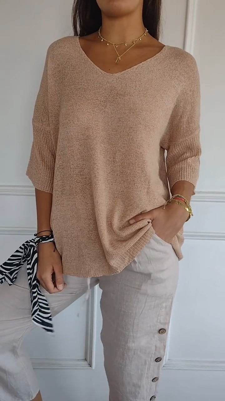 YAELLA | TOP WITH V-NECK