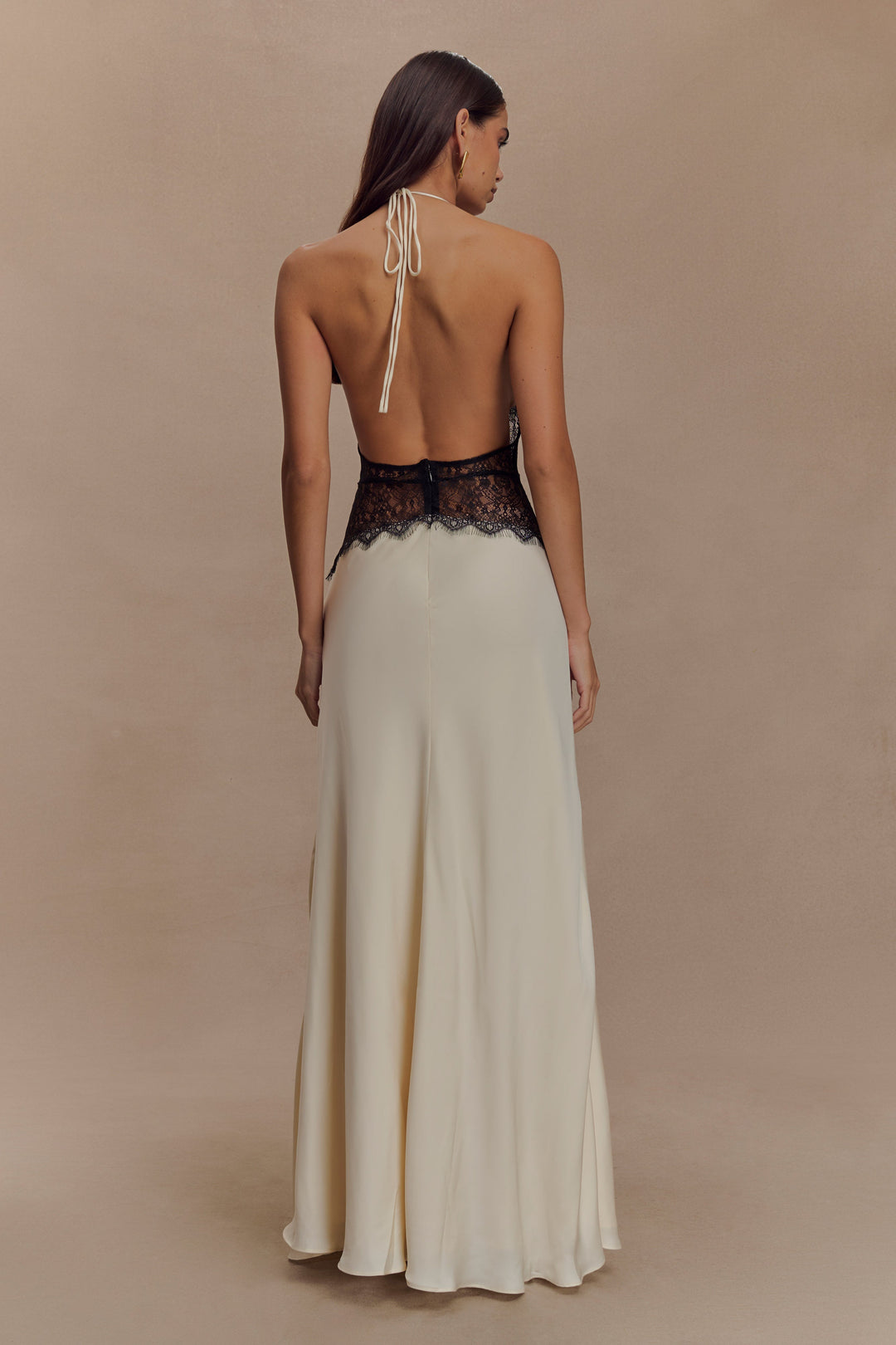 CAROLIN | ELEGANT MAXI DRESS
