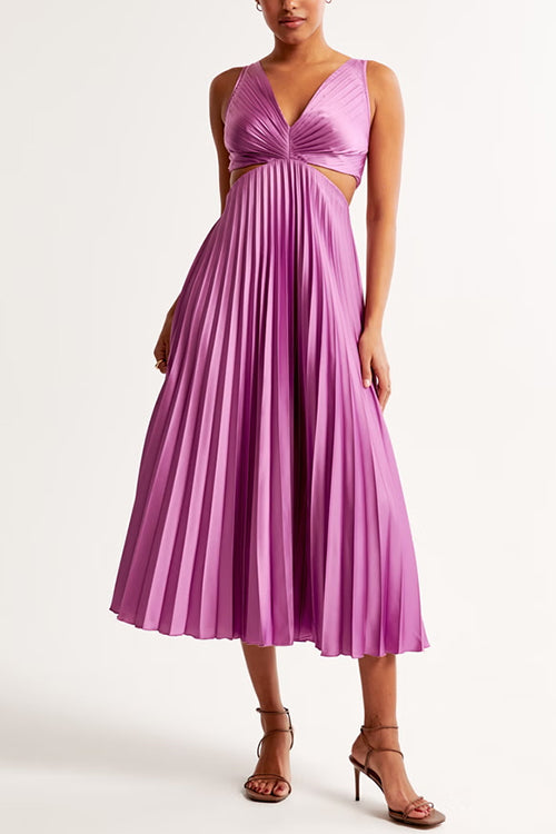 CARLA | ELEGANT PLEATED DRESS