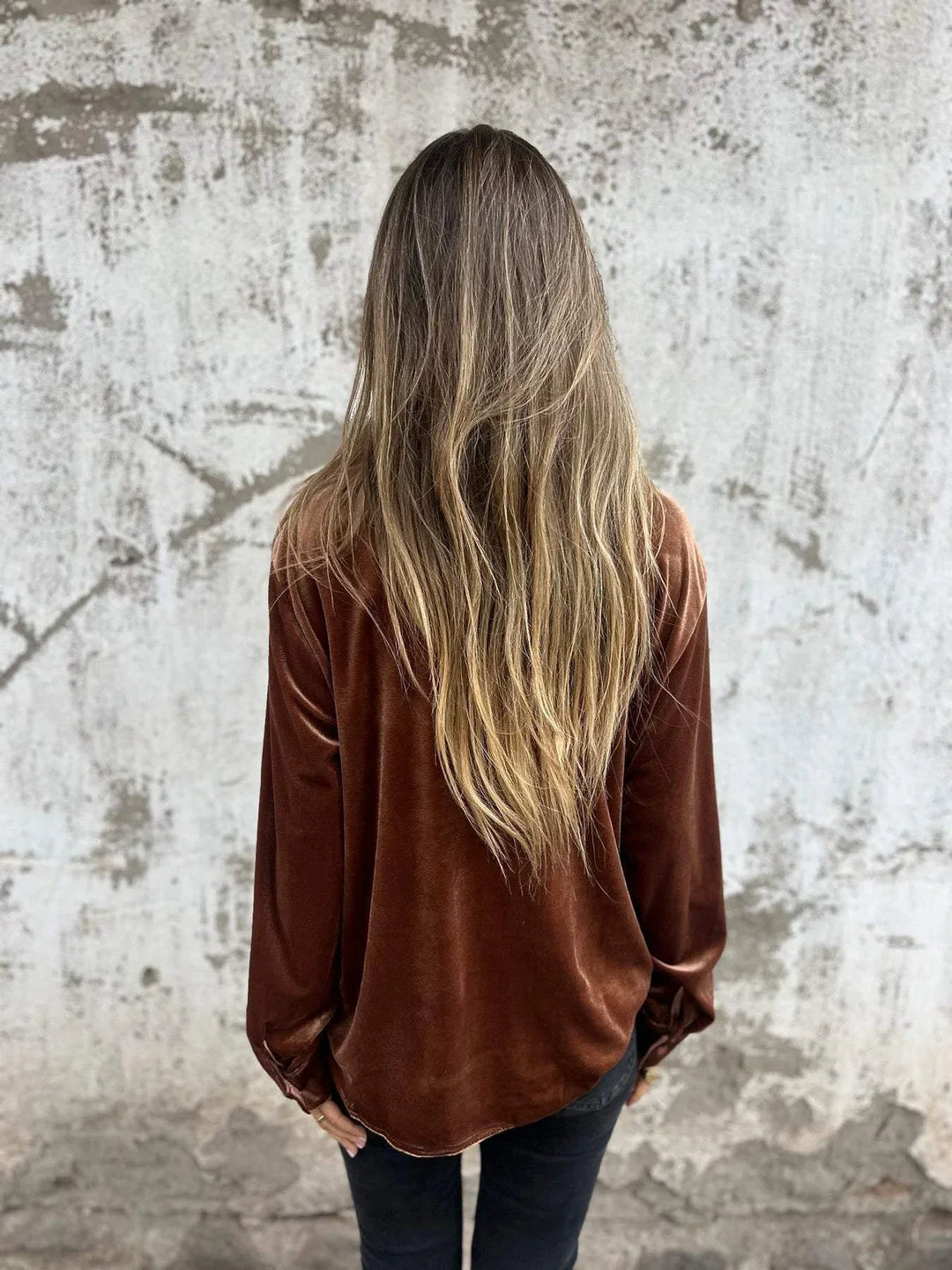 CATHERINA | ELEGANT VELVET BLOUSE
