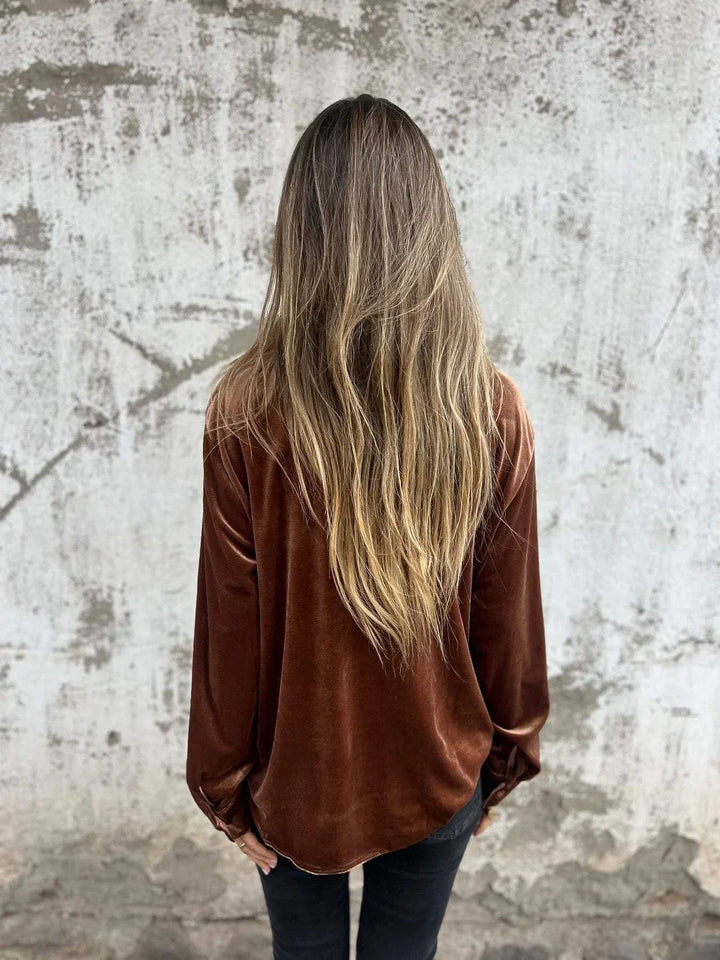 CATHERINA | ELEGANT VELVET BLOUSE