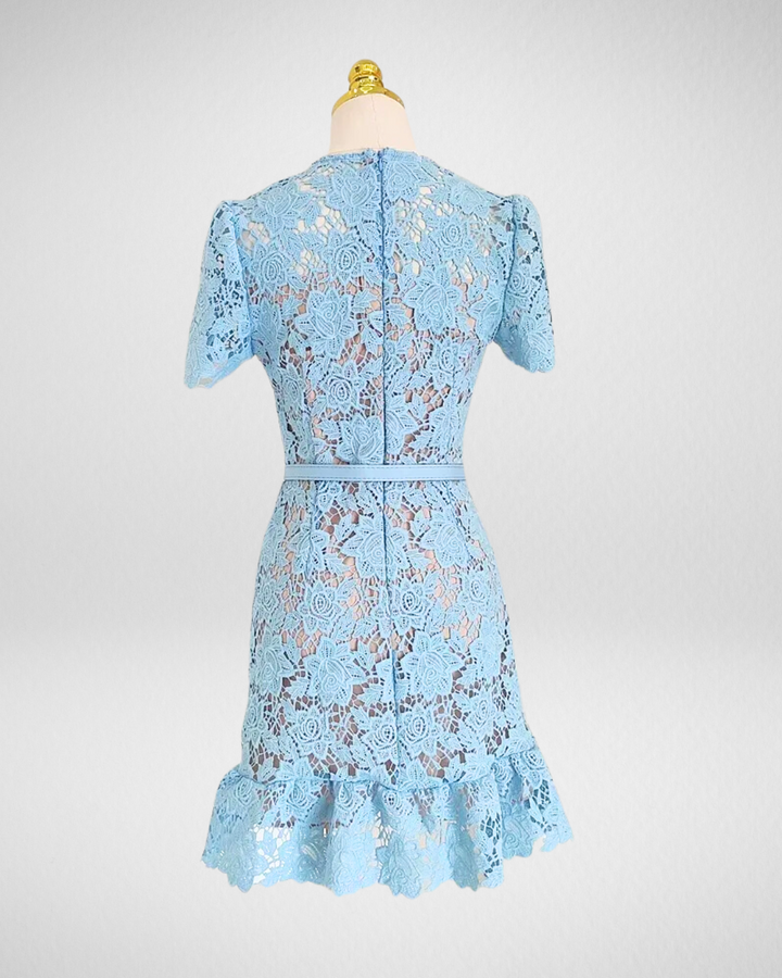 PENELOPE | ELEGANT LACE DRESS WITH POCKETS